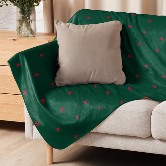 Snowflakes red/green 50"x60" Sherpa blanket - Bull & Node