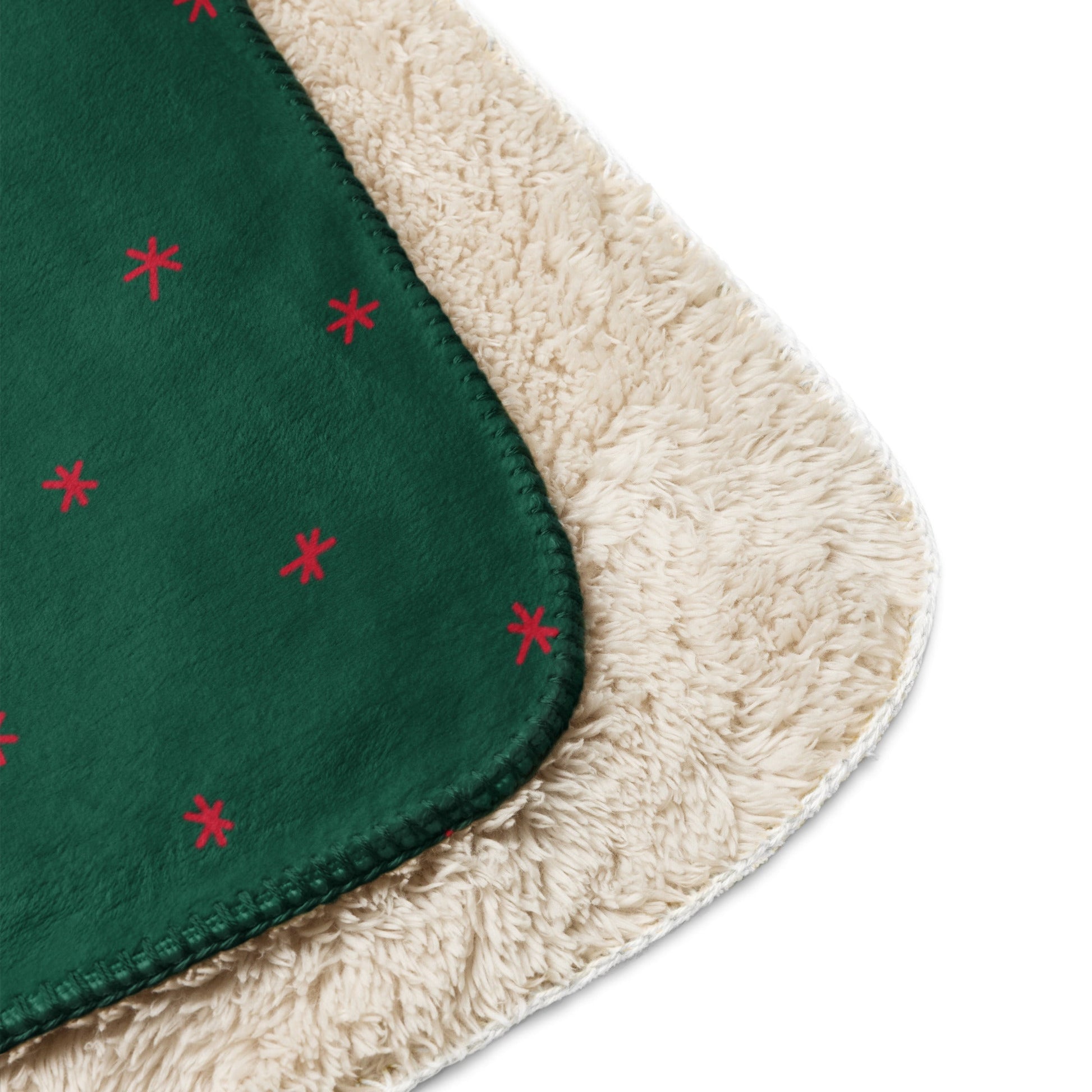 Snowflakes red/green 50"x60" Sherpa blanket - Bull & Node